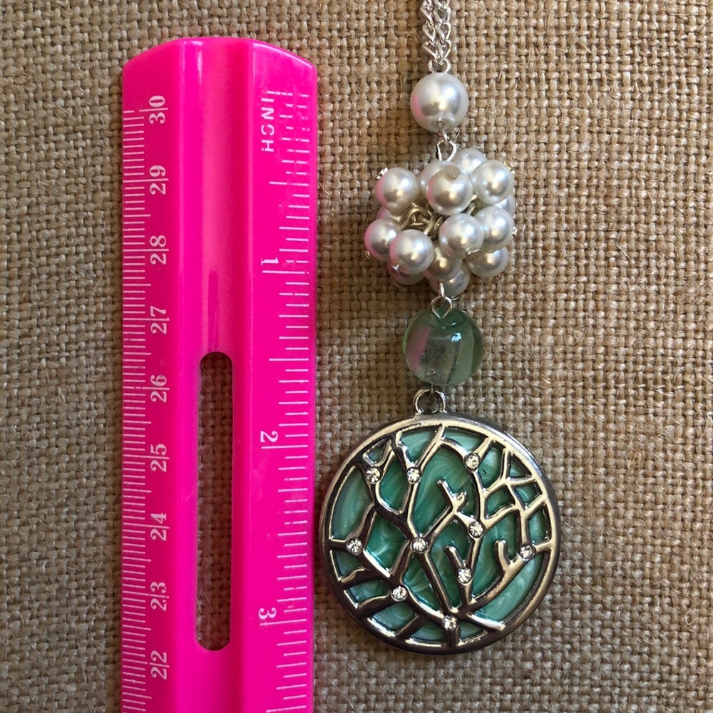 Pearl & Sea Green Glass Bead Necklace and Earrings - Picture 6 of 8